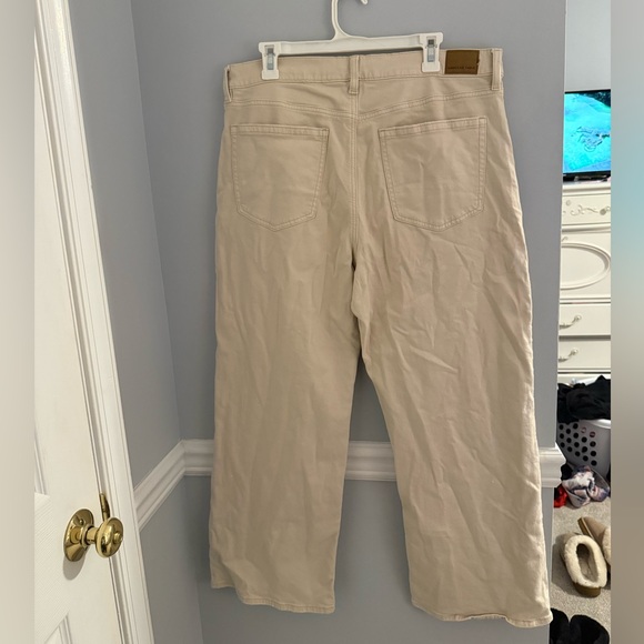 American Eagle Stretch Jeans - Picture 2 of 4